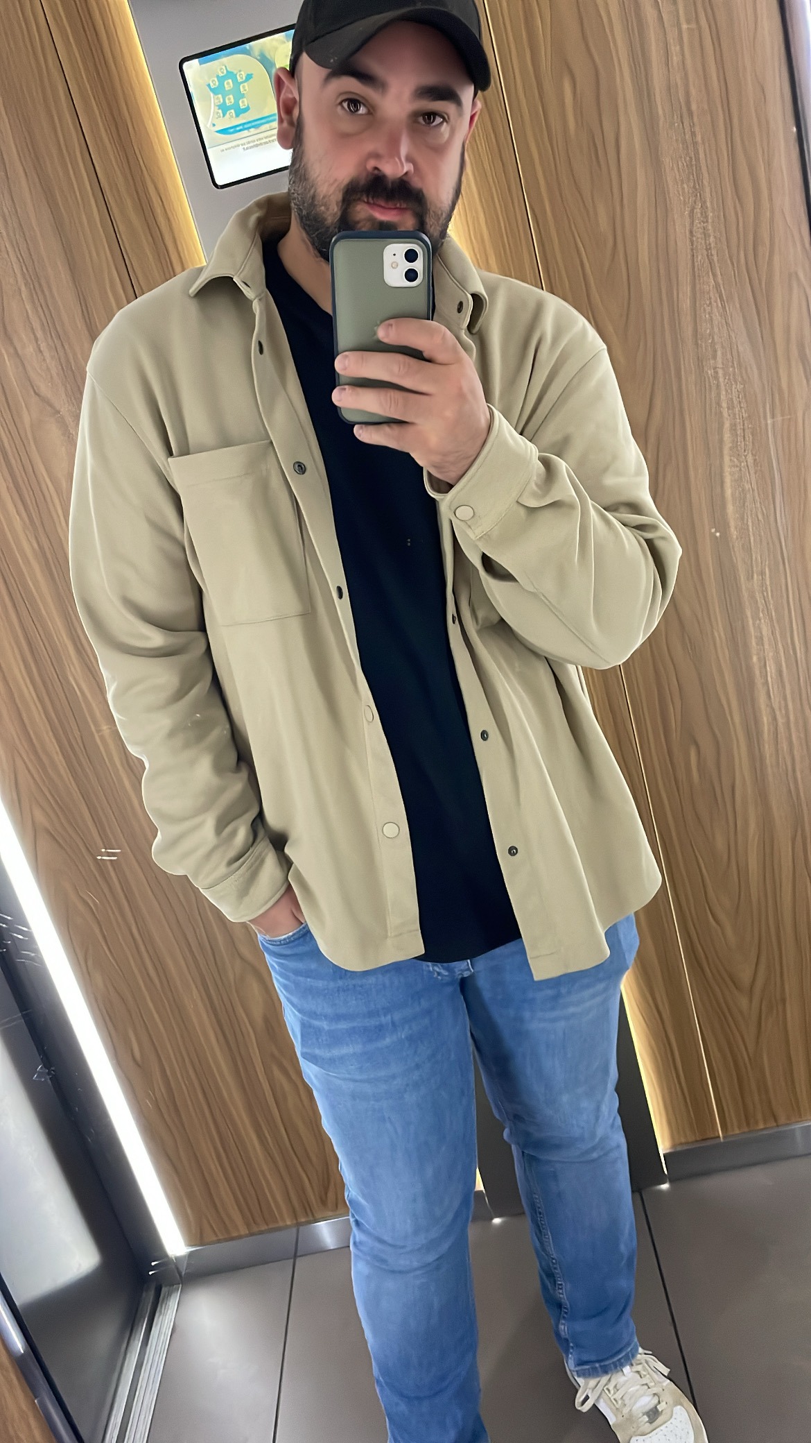 Profilo di Hippolythe